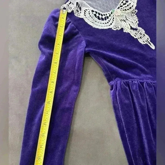 Handmade, purple velvet girls dress size 6X lace trim pleat waist long sleeve - Picture 8 of 9